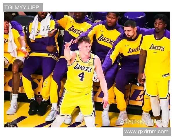 湖人对火箭季后赛第四场直播精彩回顾与赛况分析