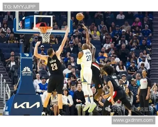 10月20日勇士与爵士首节精彩对决回顾与分析