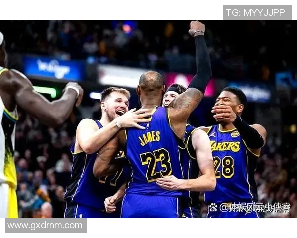 湖人掘金G4上半场精彩对决分析与战术解读